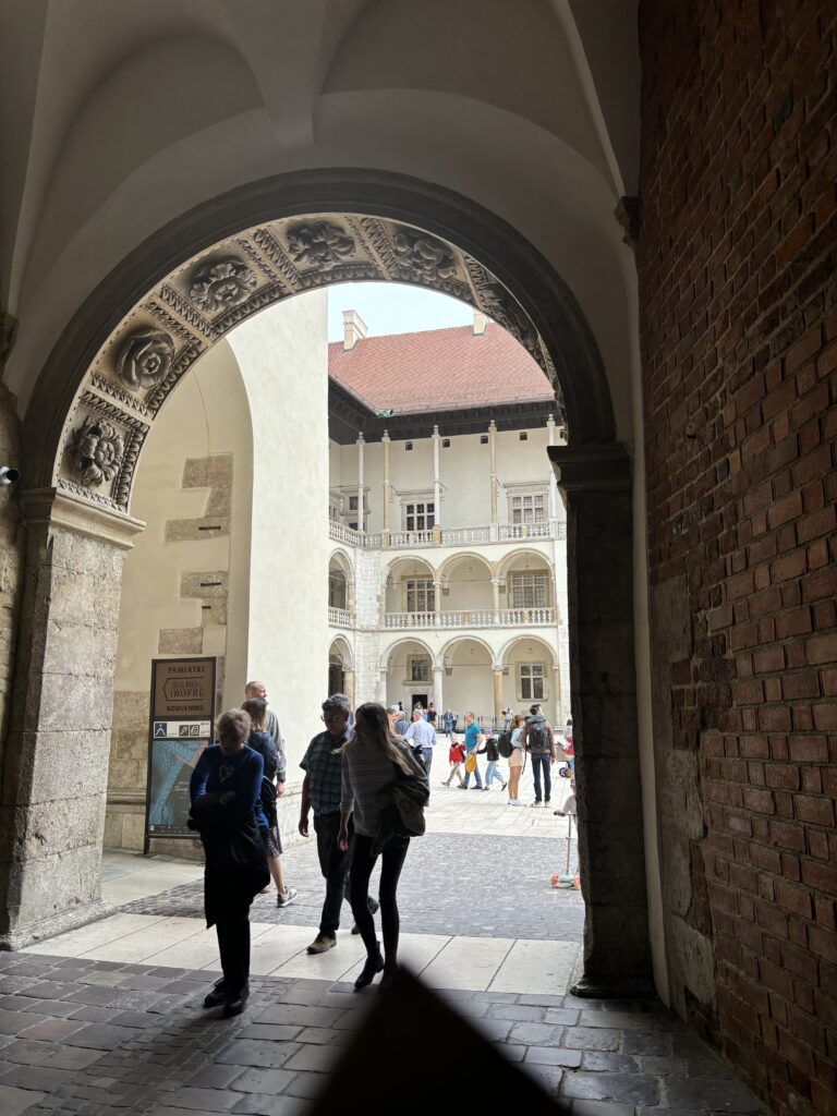 darmowy listopad 2025