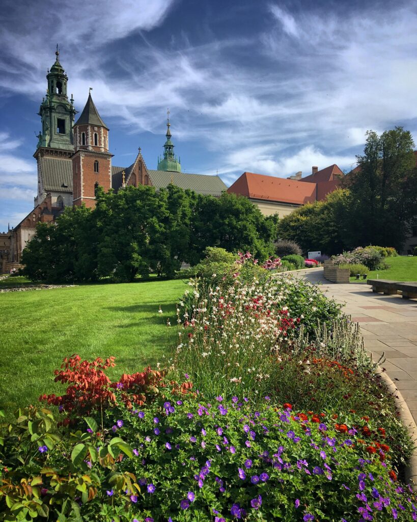 wawel, wzgórze wawelskie, zamek wawel, zwiedzanie wawelu, Atrakcje w Krakowie, Wakacje 2026, Zwiedzanie Wawelu,
Zwiedzanie Wawelu z przewodnikiem,
Wakacje w Krakowie 2026, Wawel bilety online