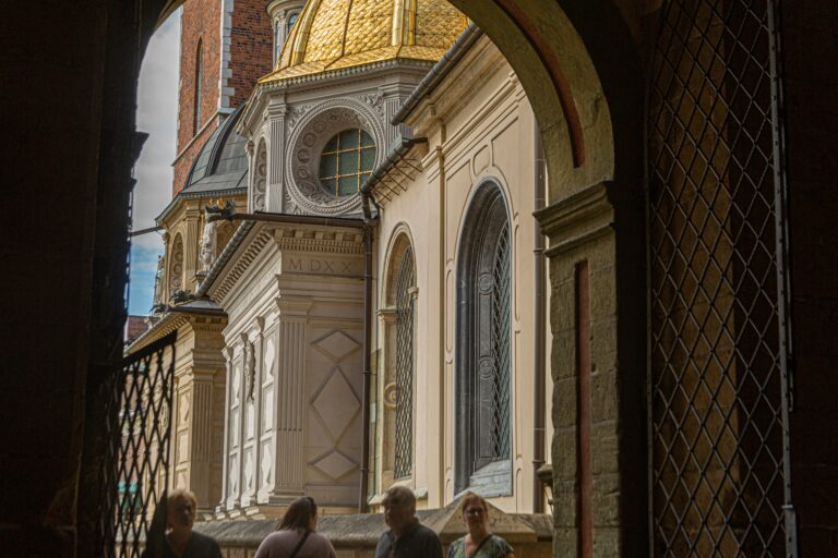 wawel, wawel bilety, zwiedzanie wawelu, majówka kraków,